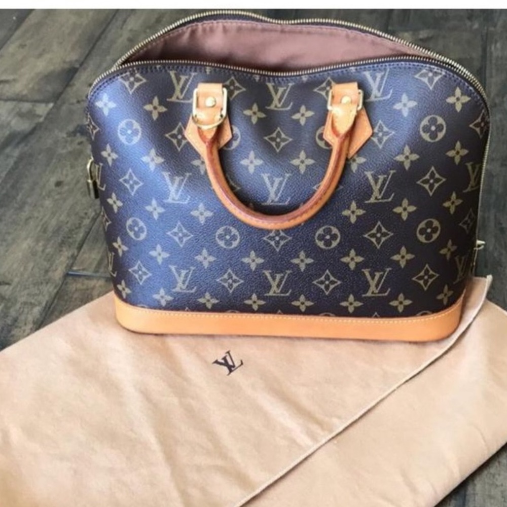 Louis Vuitton Alana monogram satchel